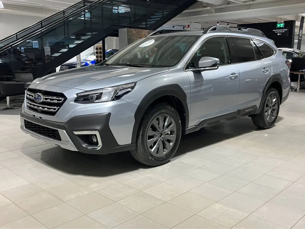 Subaru Outback OUTBACK 2.5DI CVT XFUEL LIMITED 4L INKL Vinte Image 1